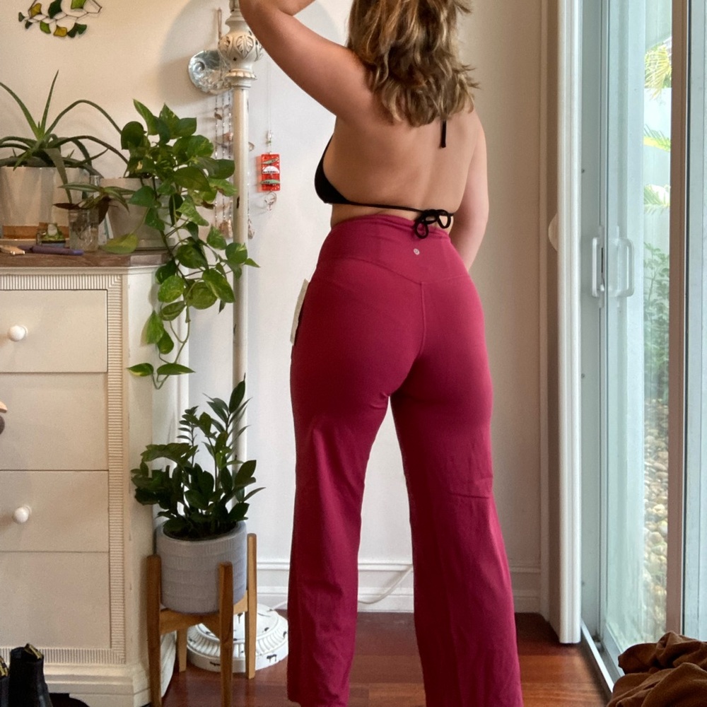 Lululemon red wide leg leggings nwt
